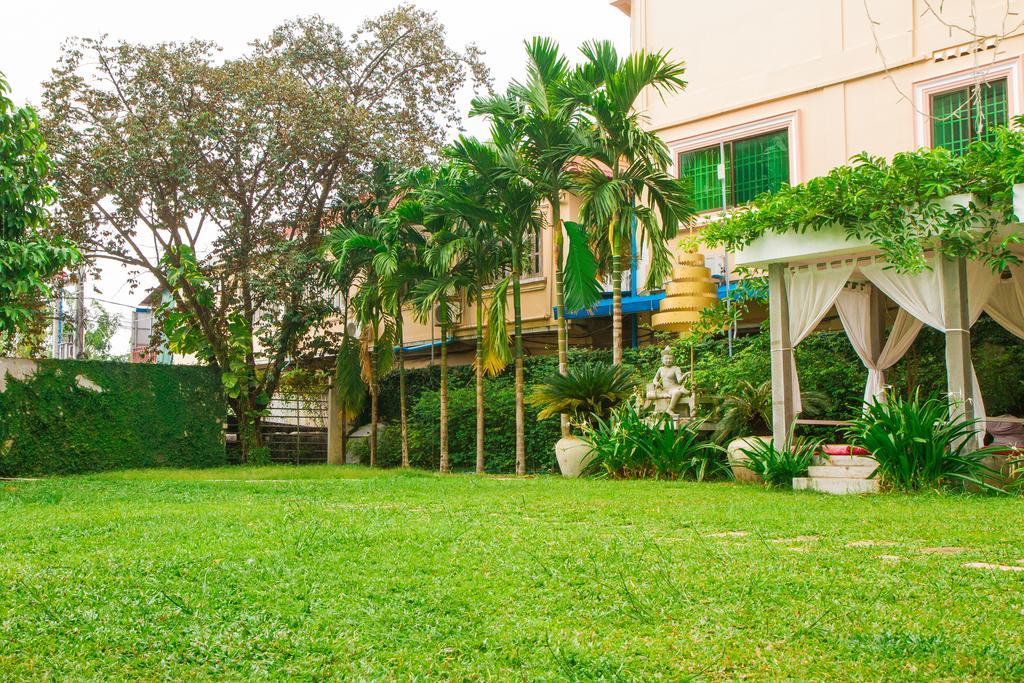 Oc Hotel Sihanoukville Exterior photo