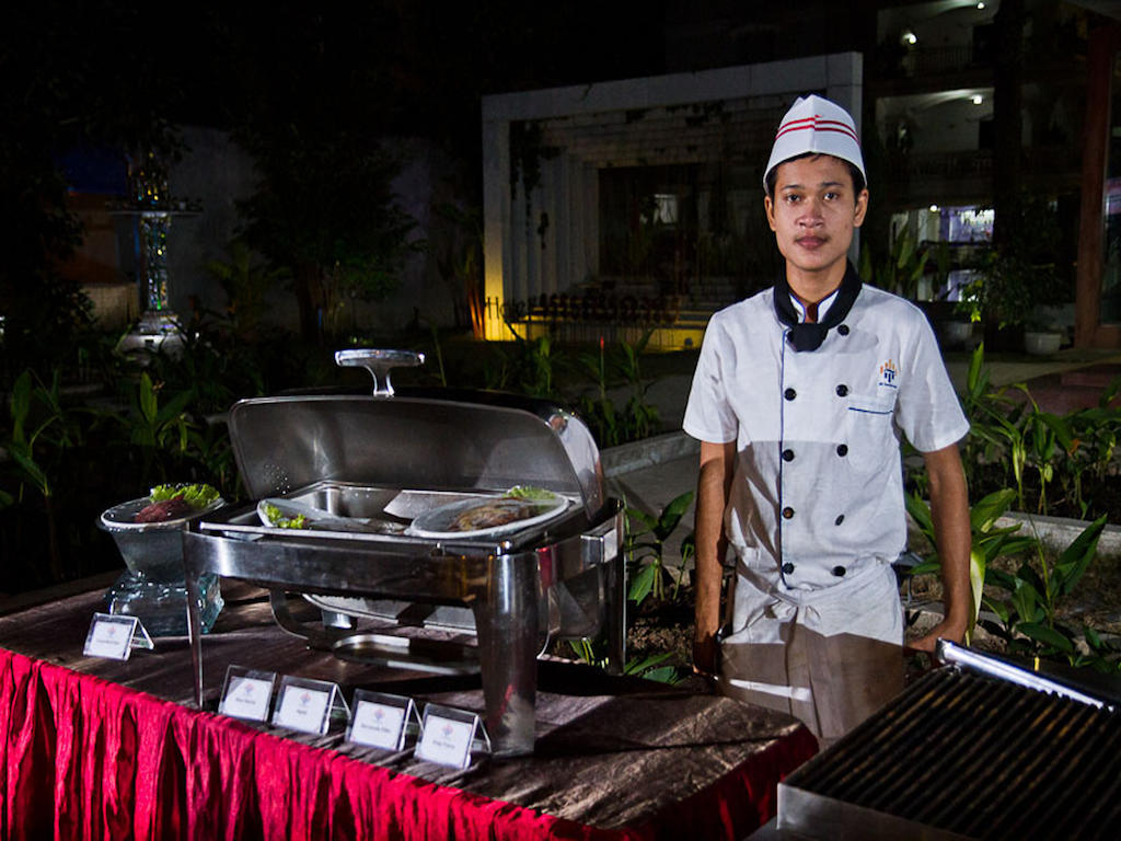 Oc Hotel Sihanoukville Exterior photo
